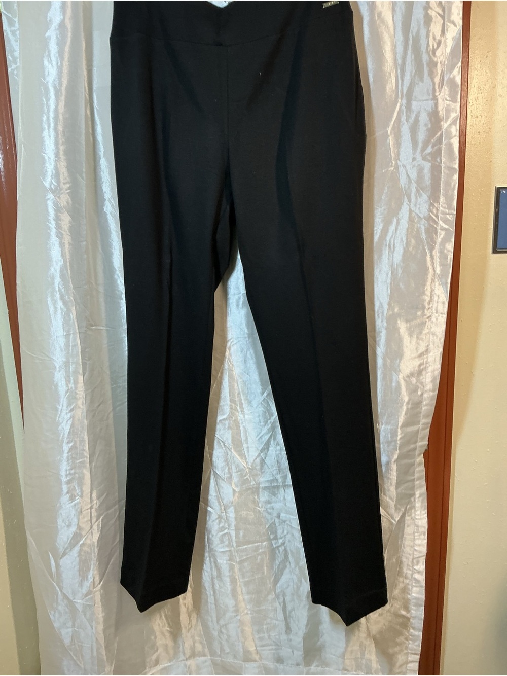 Tahari Black Straight Leg Dress Pants